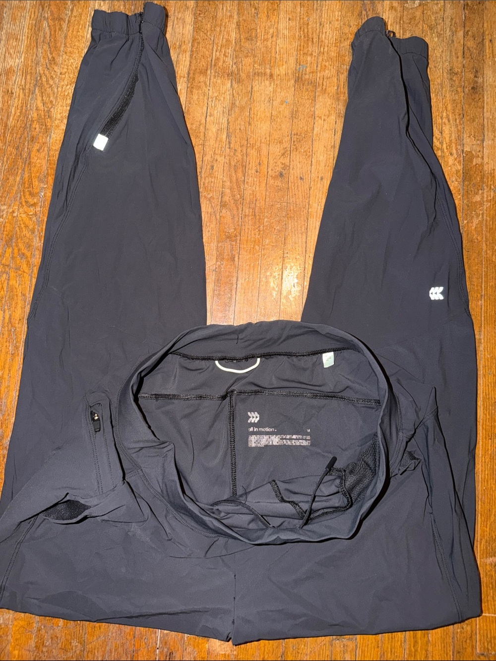 3/$15. Men’s joggers M